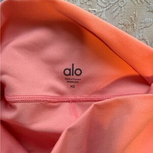 Alo Yoga Coral-Orange Activewear Top - XS